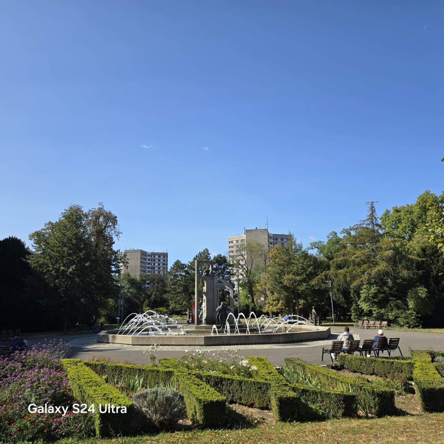 City Apart - Fewo Klimaanlage Whirpool Panoramafenster 5 Personen Kulturdenkmal Дессау Экстерьер фото